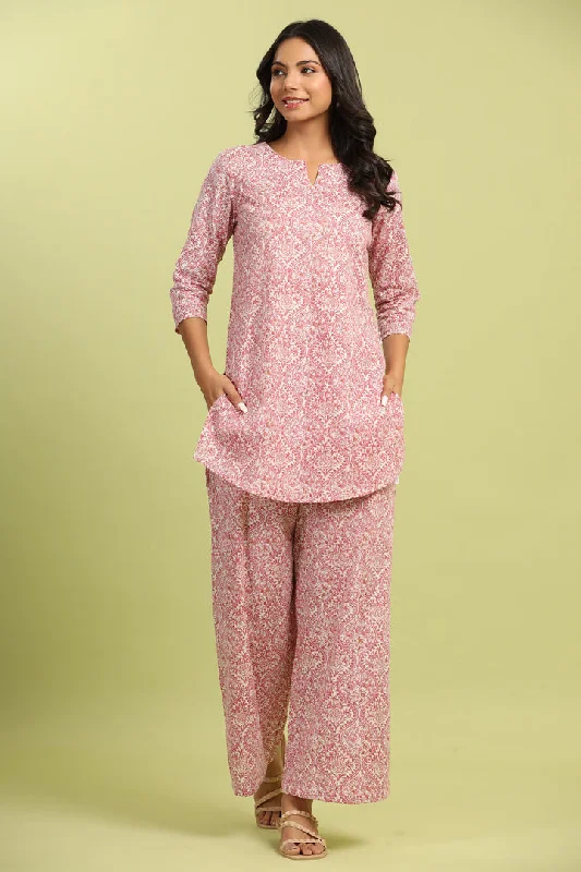 Pink Jharokha’s on White Cotton Loungewear Set