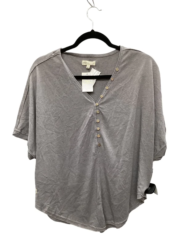 Grey Top Short Sleeve Basic Simply Southern, Size L