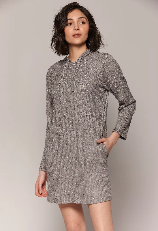 Robe de détente en rib texturé imp. fleurs minimalistes à capuchon